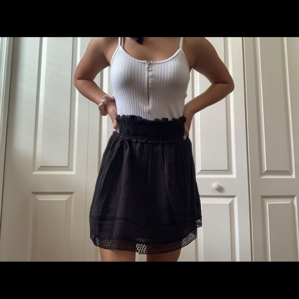black skirt